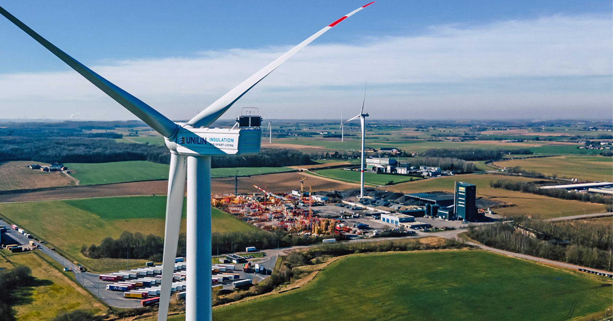 Unilin investeert wereldwijd in windmolens, zonnepanelen en groene-energiecentrales.
